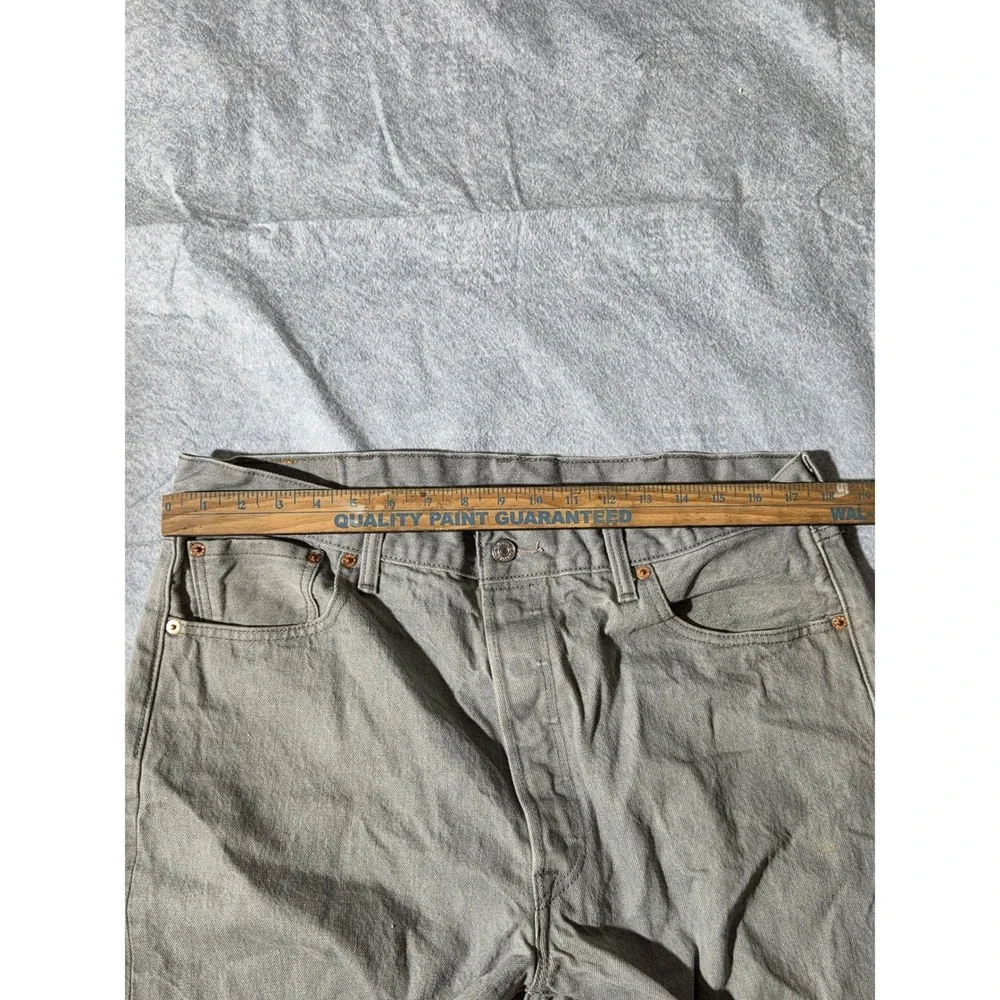 Levis 501 Original Fit‎ Grey Denim Jeans Mens 38x30 Straight Leg Button Fly